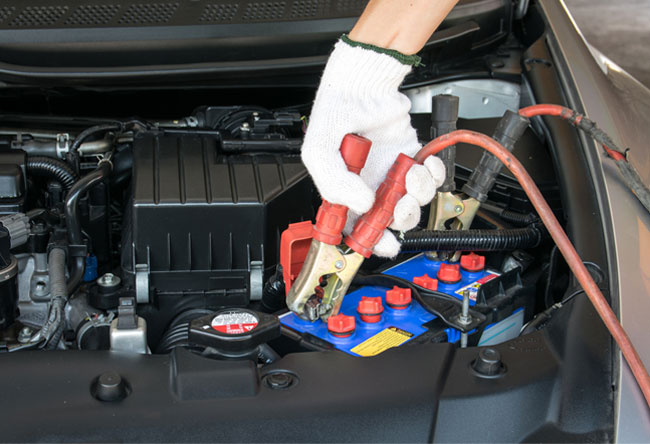 ¿ Cuándo cambiar la batería del coche?